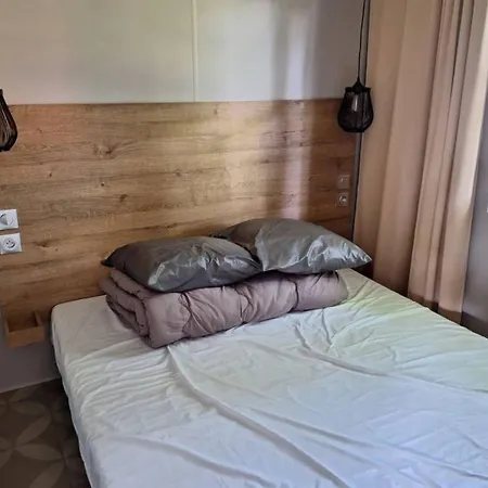 Mobil Confortable - 4 Pers. - Api-1-52-2911 Rocamadour