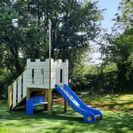 Mobil Confortable - 4 Pers. - Api-1-52-2911 Campingplads Rocamadour